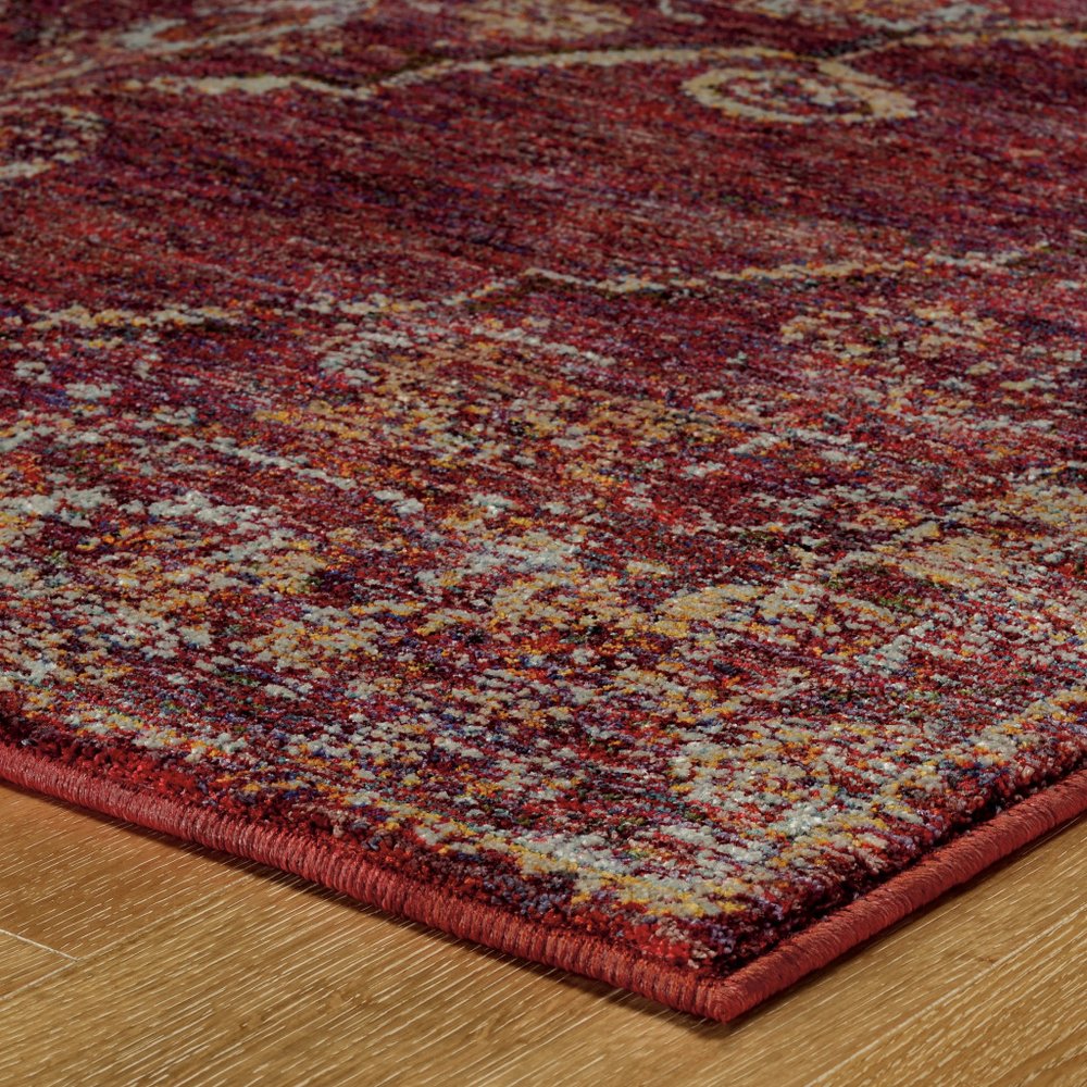 2' X 3' Red And Gold Oriental Area Rug