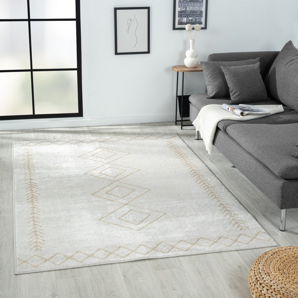 5' X 7' Cream Diamond Area Rug