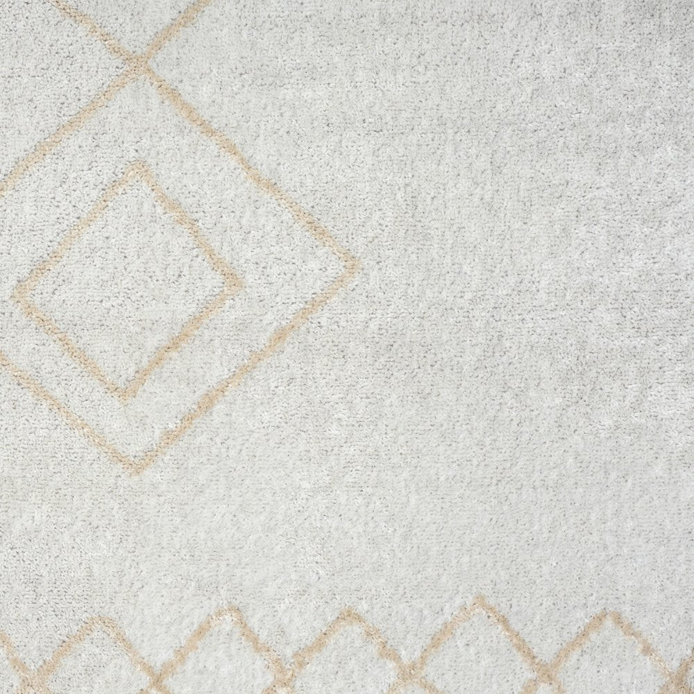 5' X 7' Cream Diamond Area Rug