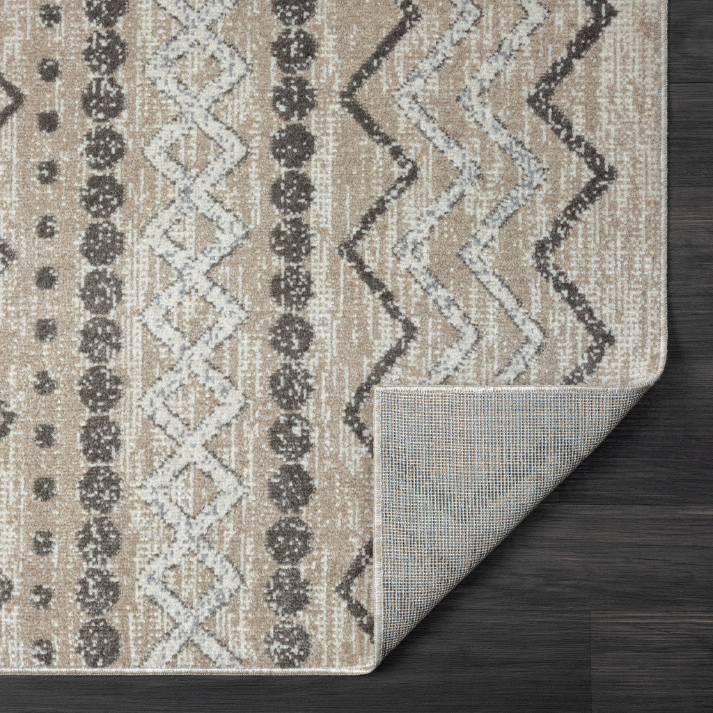 5' X 7' Beige Geometric Washable Area Rug