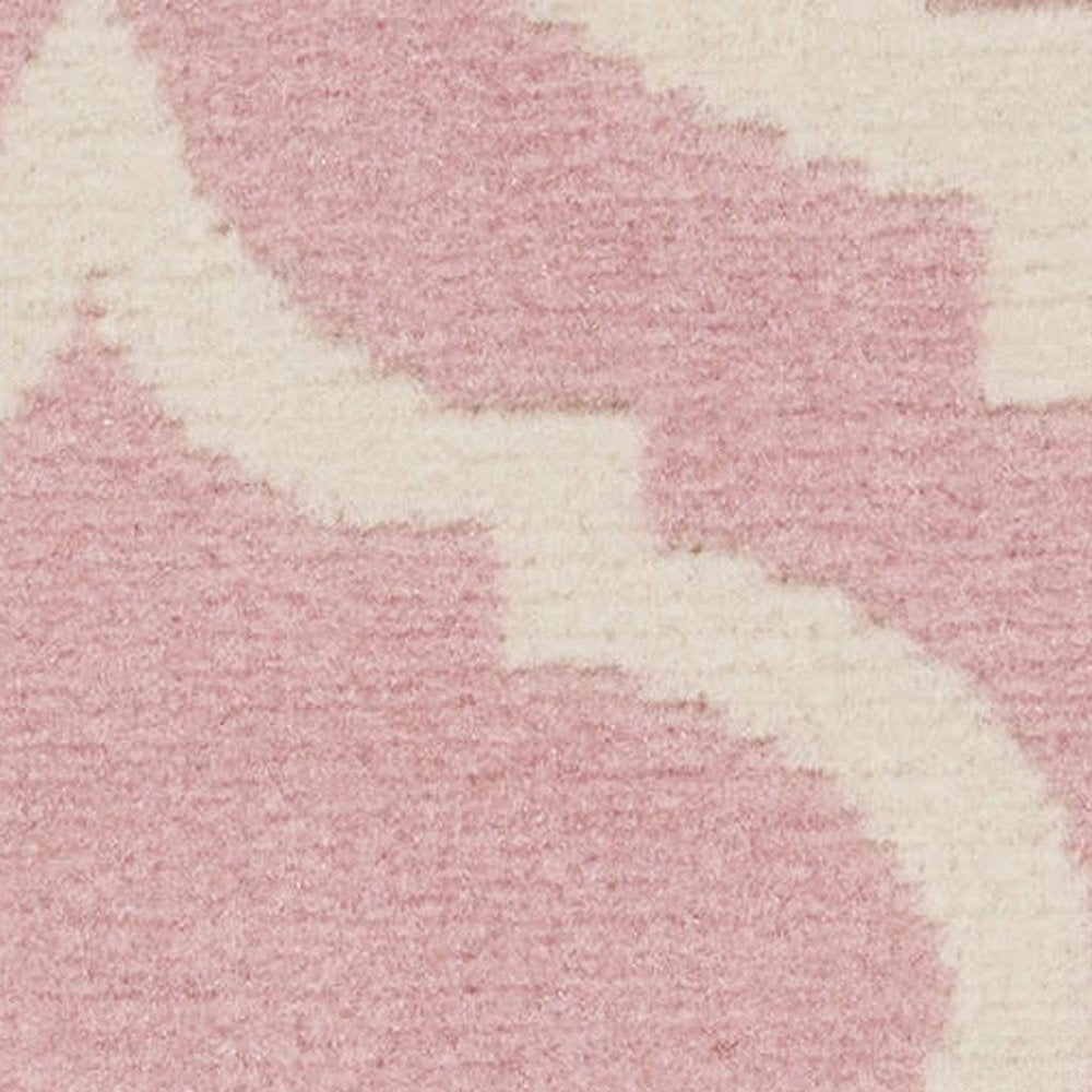 4' X 6' Pink and Ivory Moroccan Power Loom Area Rug
