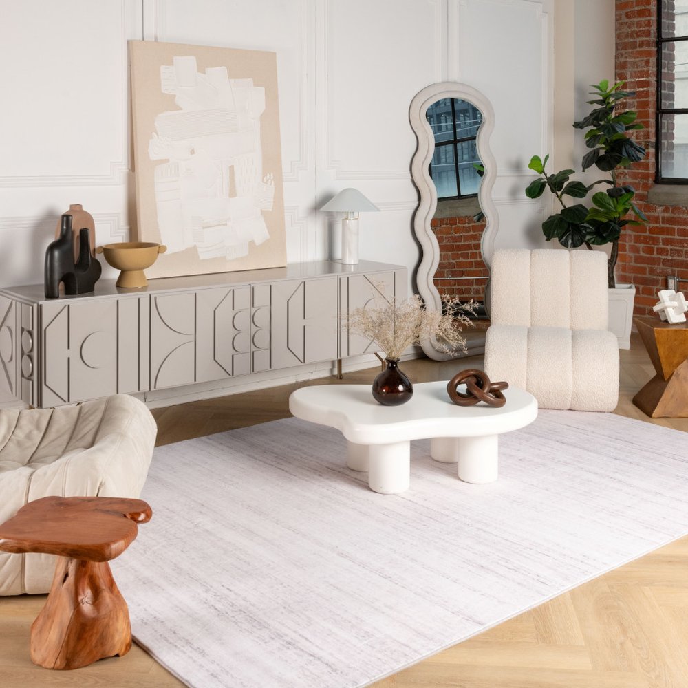 4' X 6' Beige Abstract Area Rug