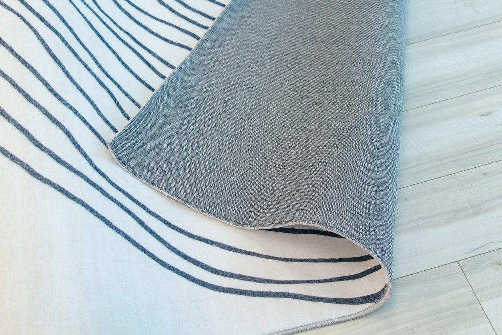 7' X 10' Black and White Abstract Distressed Area Rug