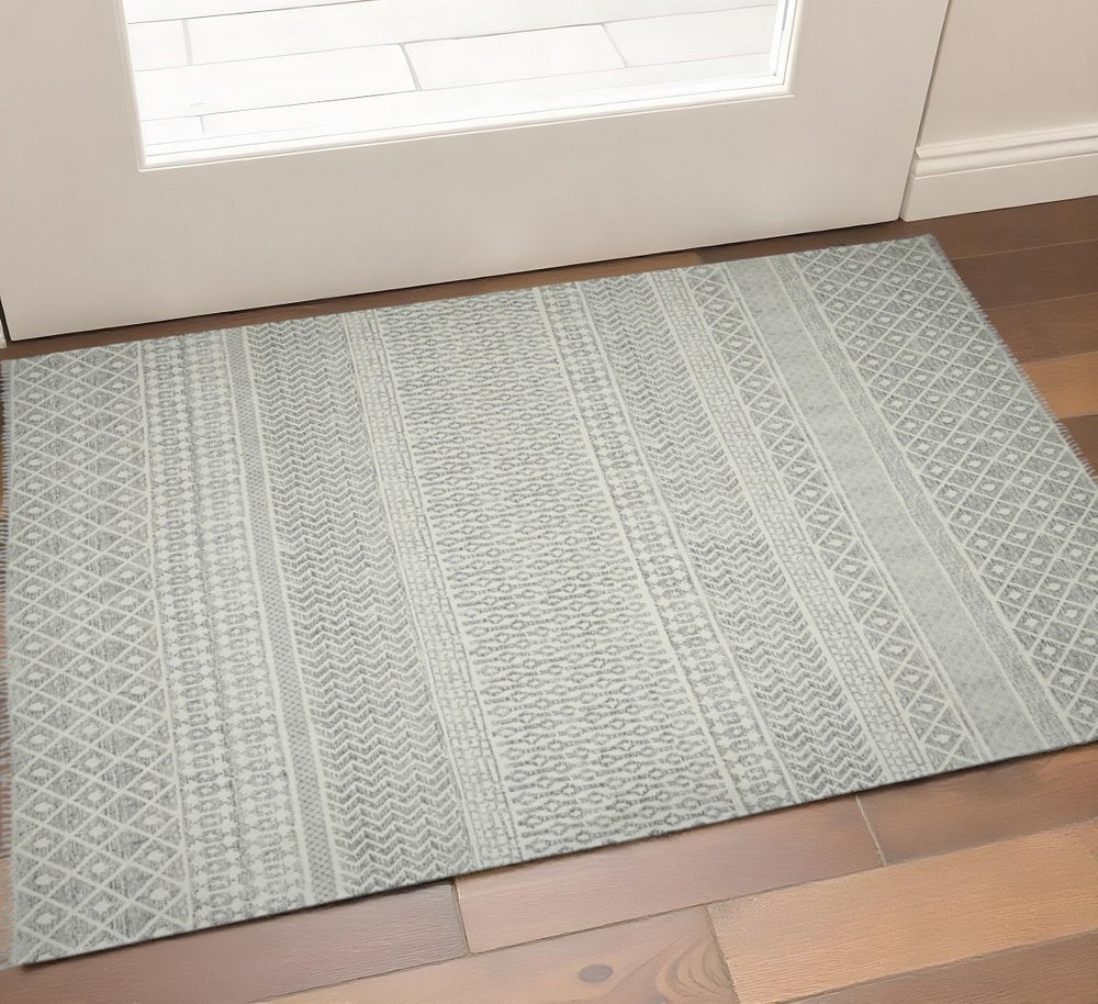 8' X 10' Gray And Ivory Geometric Flatweave Handmade Distressed Area Rug With Fringe