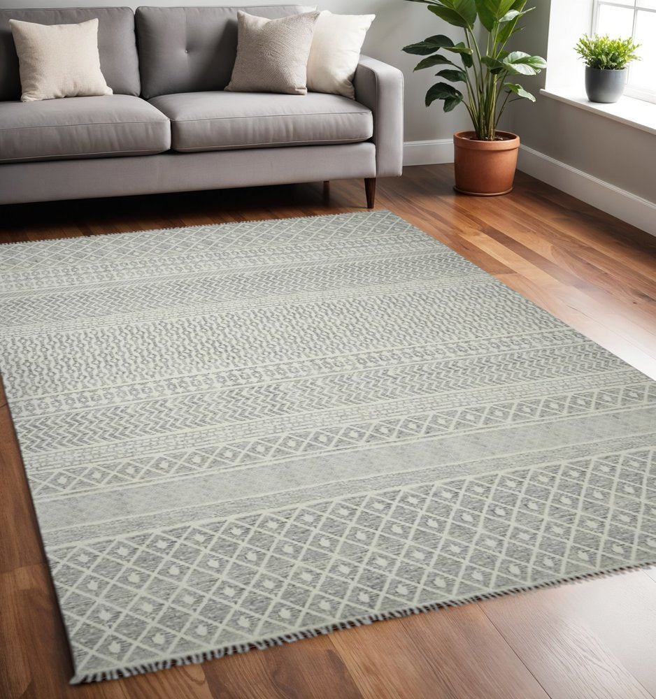 8' X 10' Gray And Ivory Geometric Flatweave Handmade Distressed Area Rug With Fringe