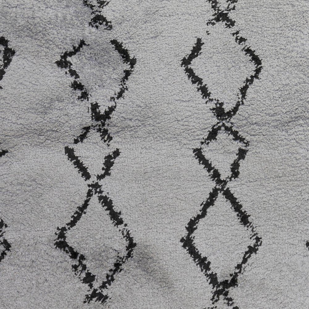 2' X 3' Gray And Black Geometric Shag Area Rug