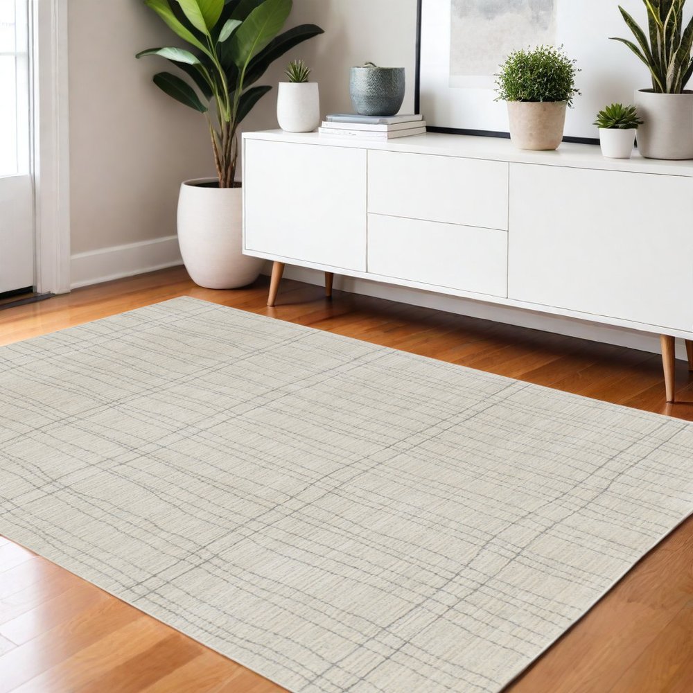 4' X 6' Gray And Ivory Abstract Area Rug