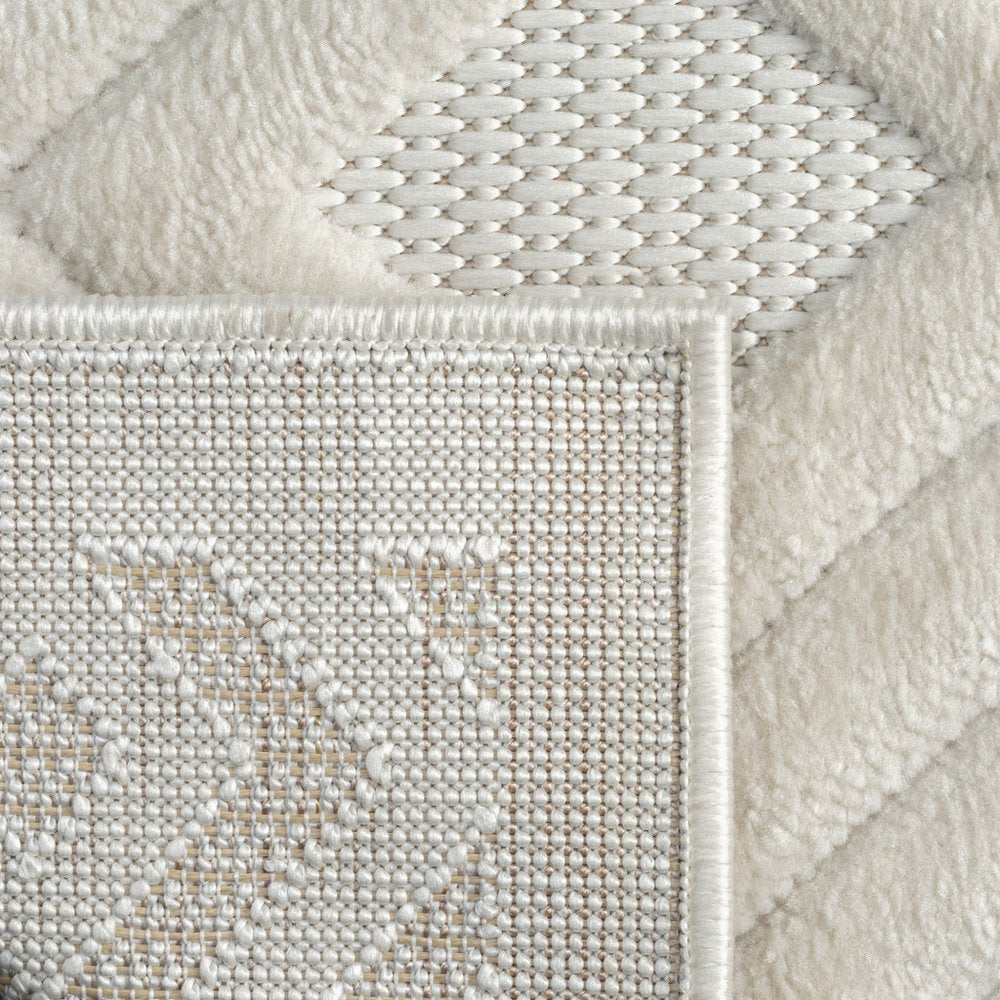 5' X 7' Beige Geometric Area Rug