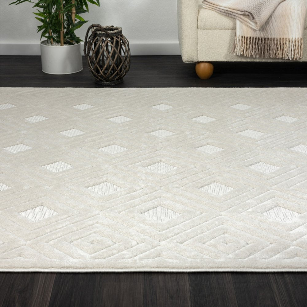 5' X 7' Beige Geometric Area Rug