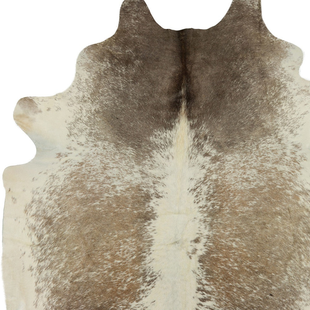 5' X 7' Brown and White Cowhide Hand Knotted Area Rug