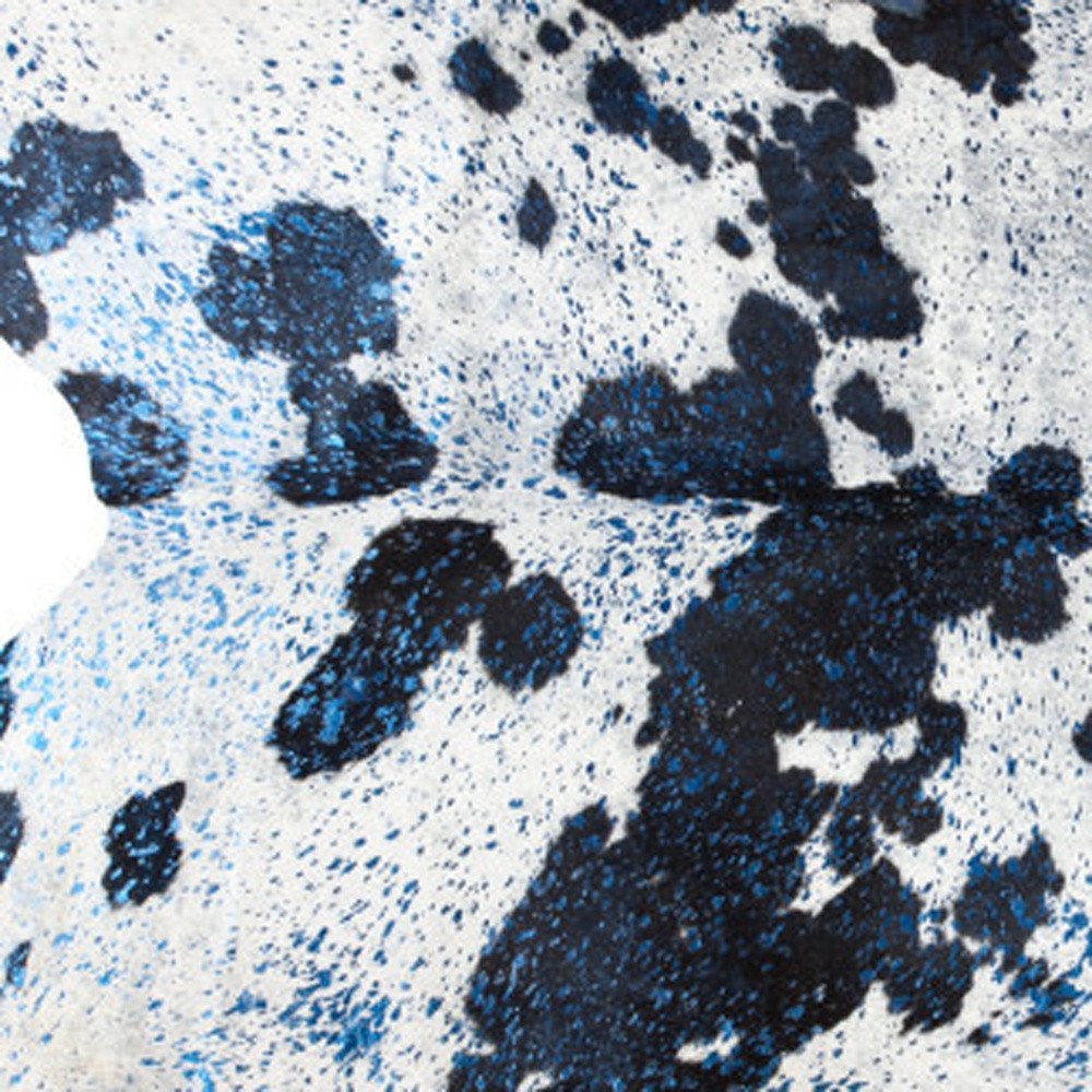 6' X 7' Brown and Silver Cowhide Hand Knotted Area Rug