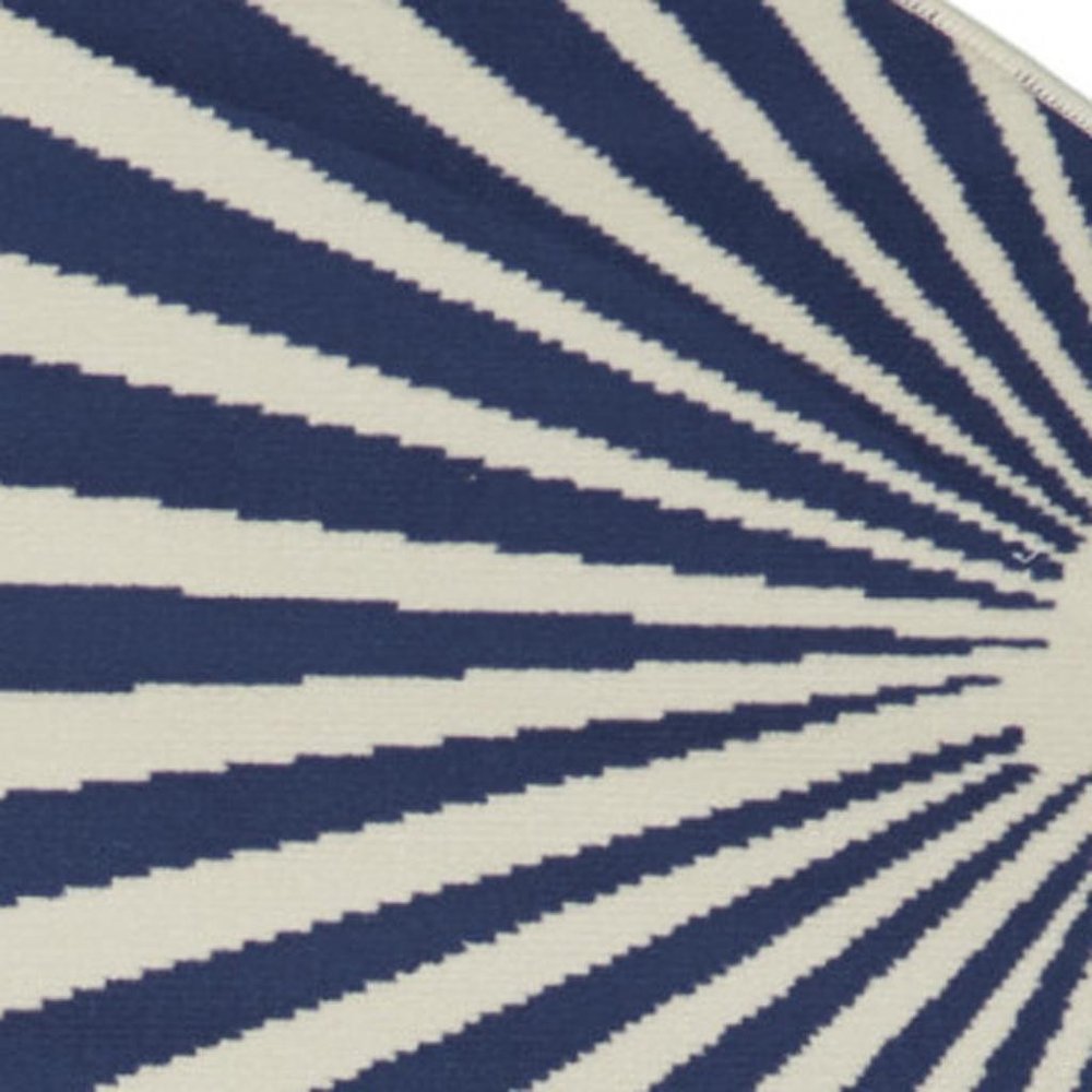 8' Blue and Ivory Round Geometric Power Loom Area Rug