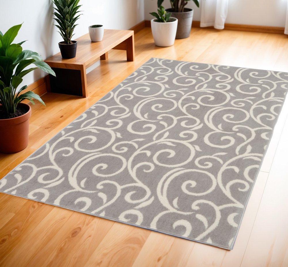 4' X 6' Gray and Ivory Floral Vines Power Loom Area Rug
