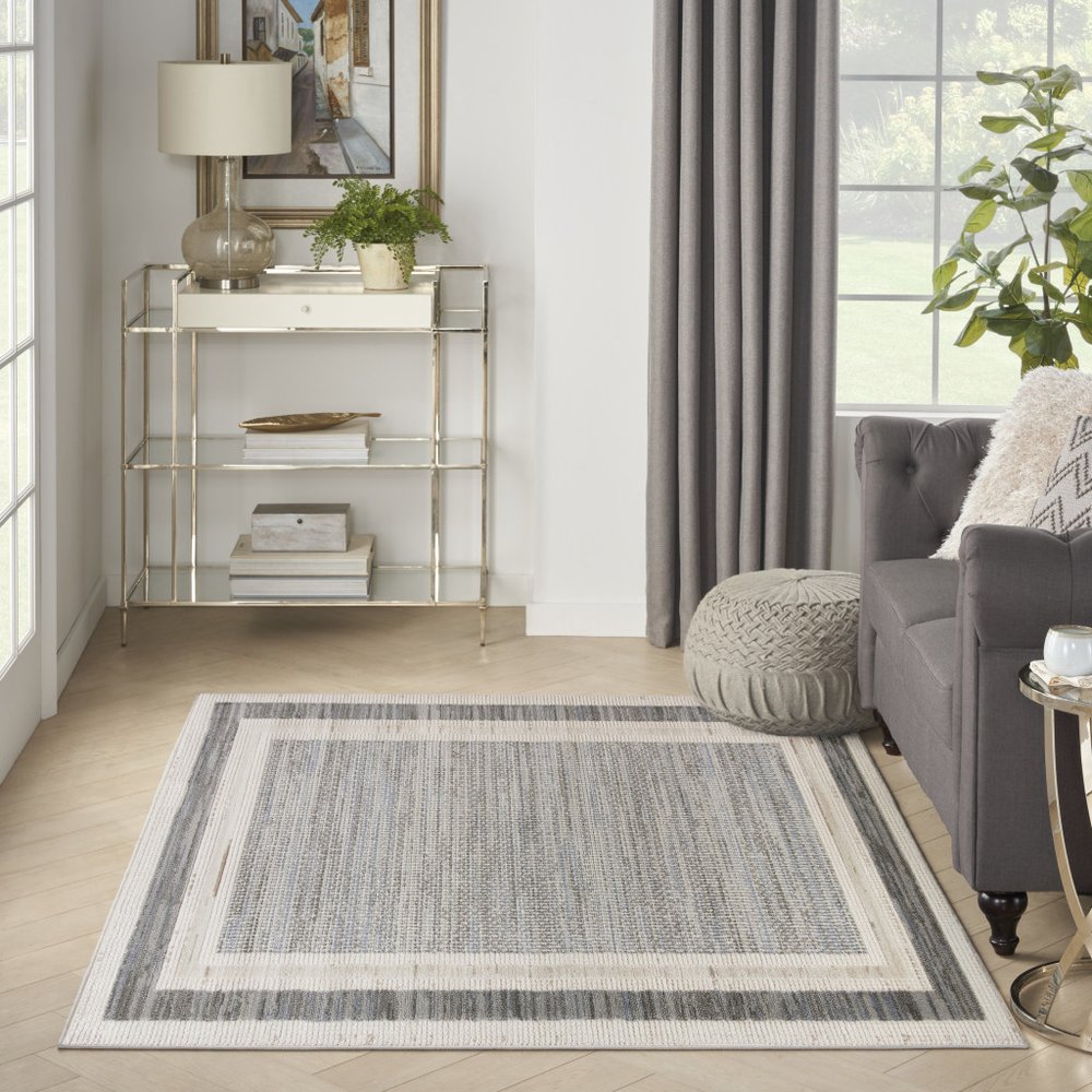 4' X 6' Gray Geometric Area Rug
