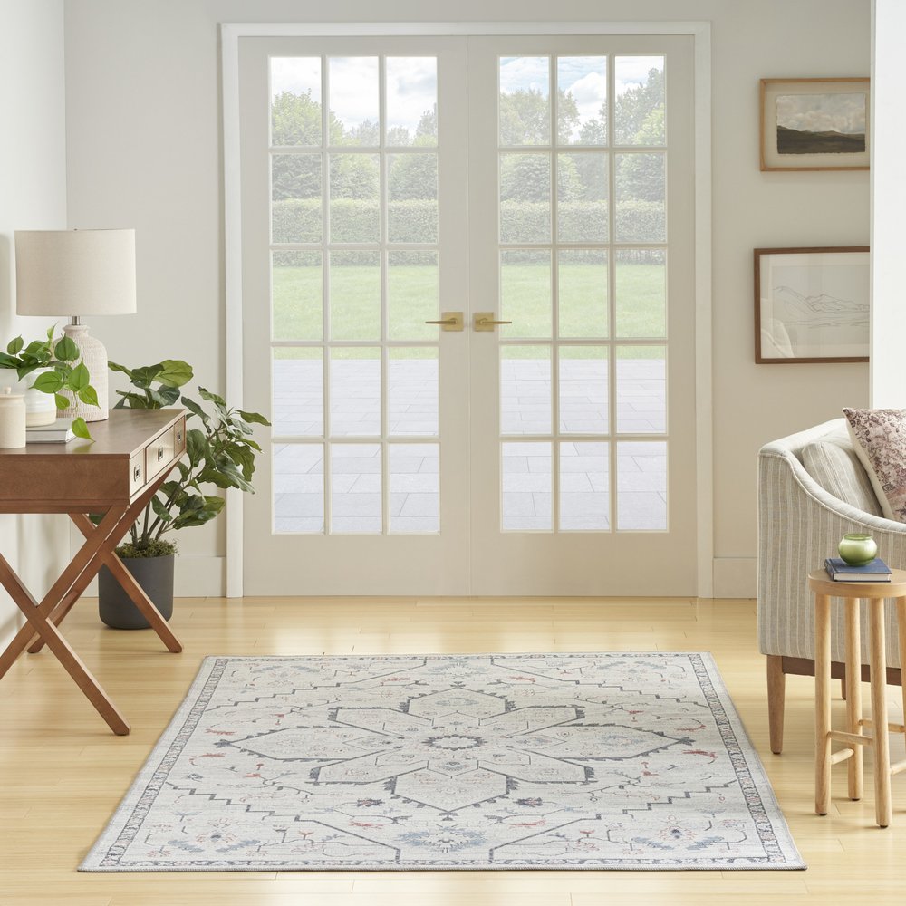 4' X 6' Ivory and Blue Floral Power Loom Area Rug