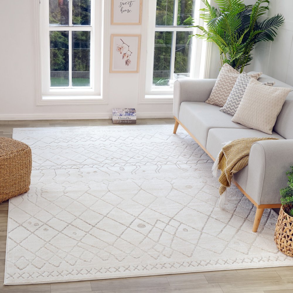 5' X 8' Gray and Beige Abstract Distressed Area Rug