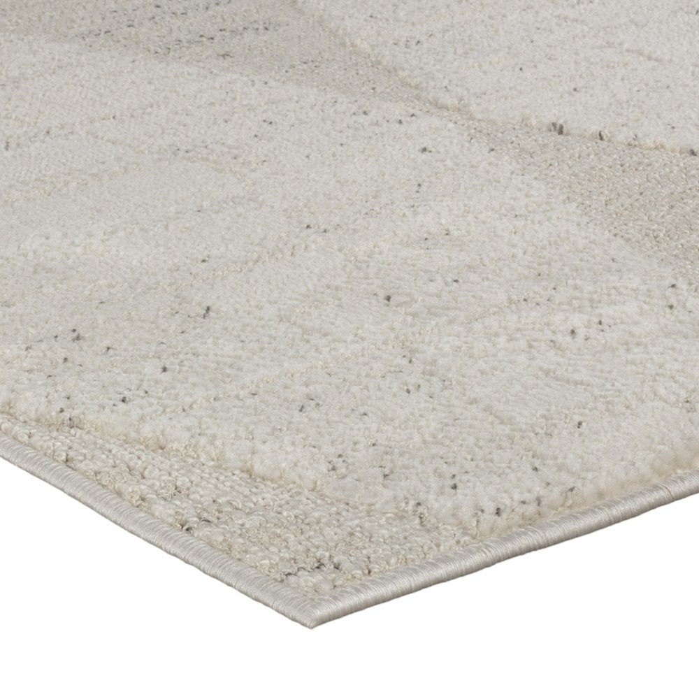 4' X 6' Cream and Beige Geometric Distressed Area Rug