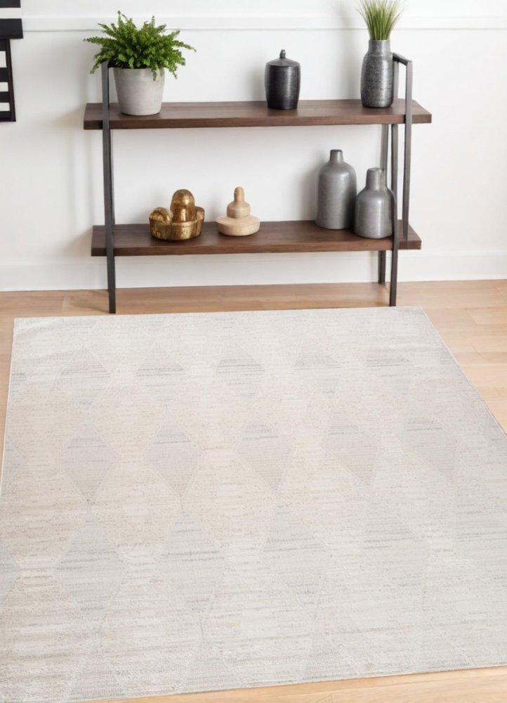 4' X 6' Cream and Beige Geometric Distressed Area Rug