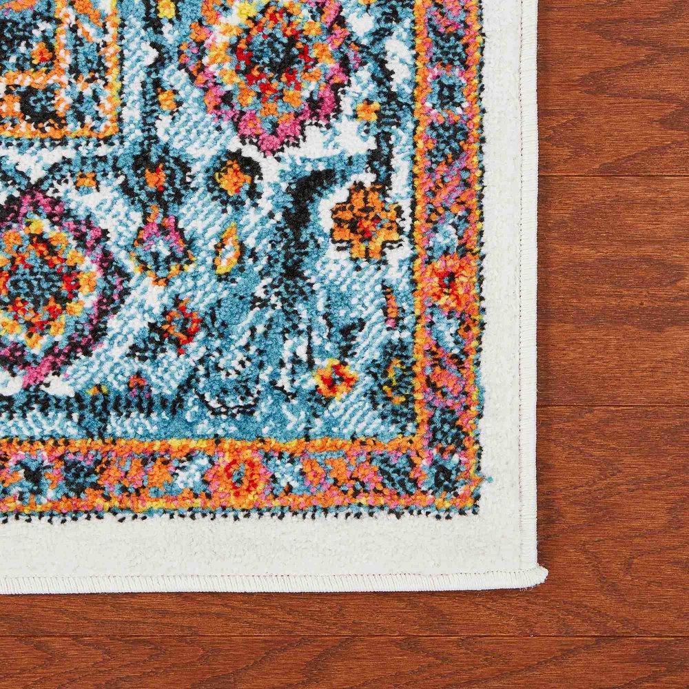 7' White And Blue Medallion Runner Rug