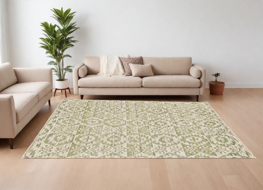 6' X 9' Green and Ivory Wool Southwestern Hand Knotted Area Rug