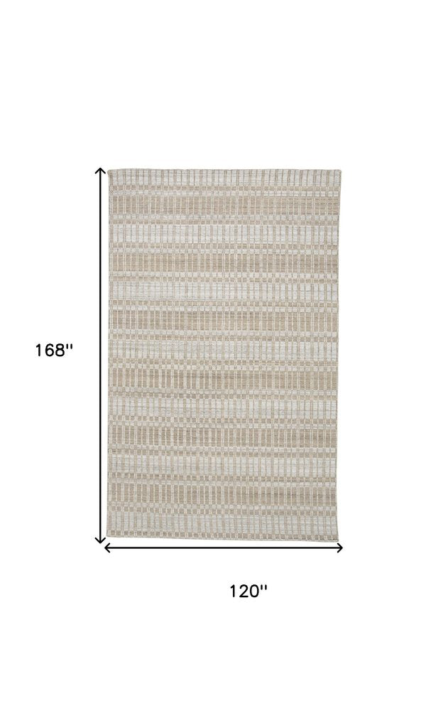 4' X 6' Gray and Ivory Geometric Hand Woven Area Rug