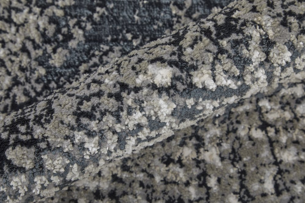 4' X 6' Gray and Ivory Abstract Power Loom Area Rug