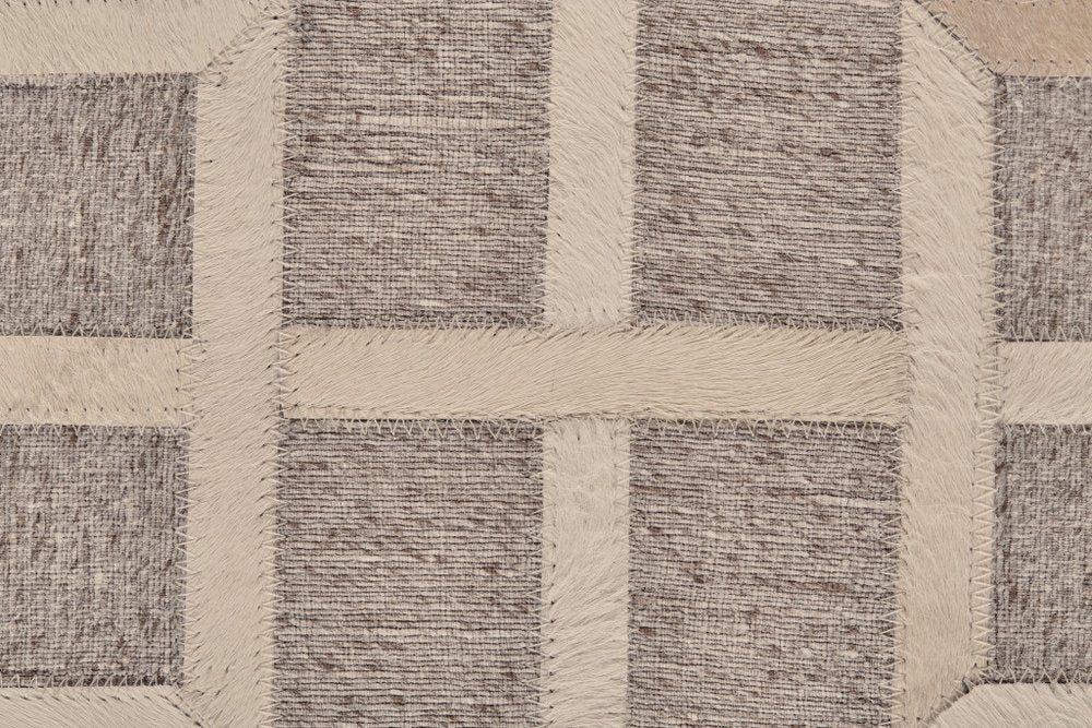 5' X 8' Tan and Ivory Geometric Hand Woven Area Rug
