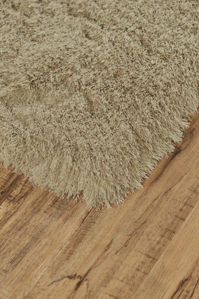 5' X 8' Tan Shag Hand Tufted Area Rug