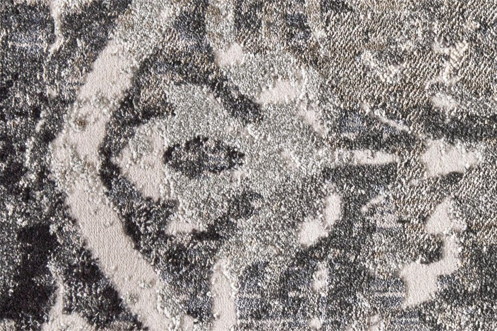 8' X 10' Gray And Ivory Abstract Distressed Area Rug