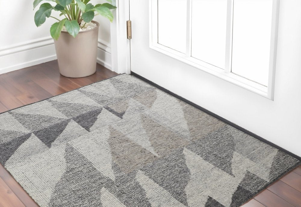 4' X 6' Gray and Ivory Wool Geometric Hand Knotted Area Rug