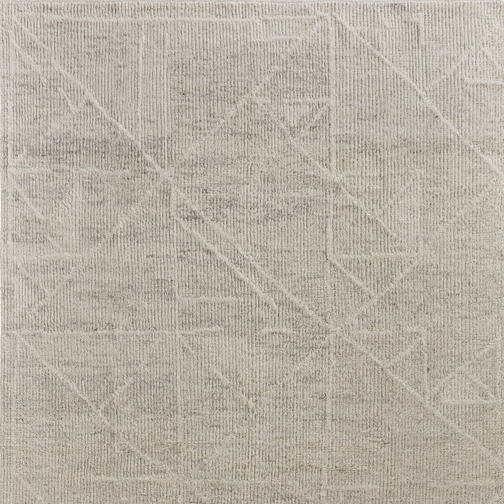 4' X 6' Tan and Ivory Wool Hand Knotted Area Rug