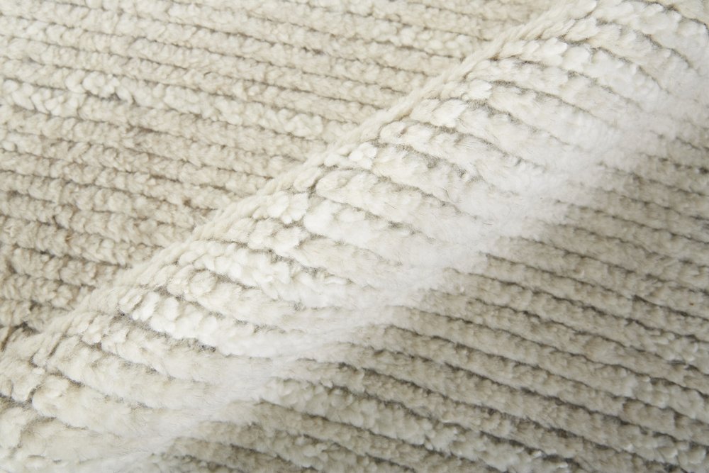 6' X 9' Tan and Ivory Wool Hand Knotted Area Rug