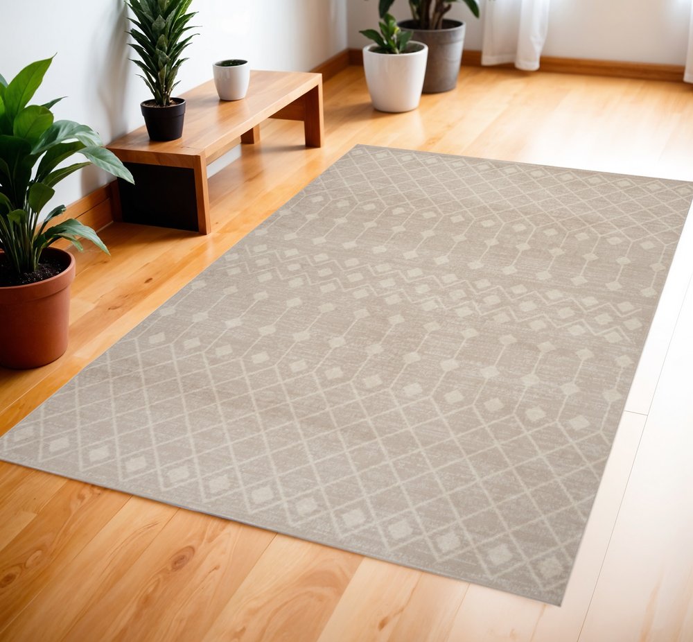 4' X 6' Beige Geometric Power Loom Area Rug