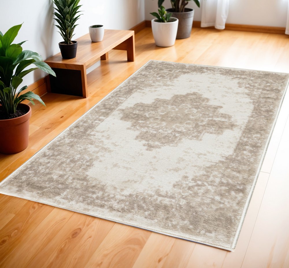 4' X 6' Ivory Floral Power Loom Area Rug
